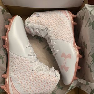 under armour highlight turf